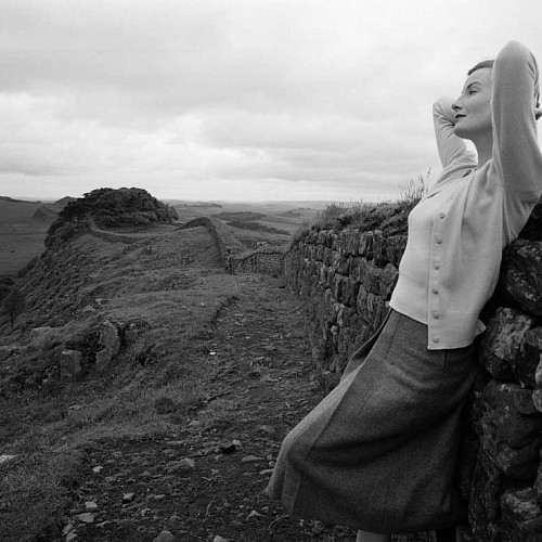 'Knitted in Scotland'. Wenda Parkinson photographed for British Vogue, February 1952.Vintage Silver gelatin print, image size 26 × 21 cm | 10.2 × 8.3 inches.Price upon request.© Norman Parkinson Ltd/Courtesy Norman Parkinson Archive.
 